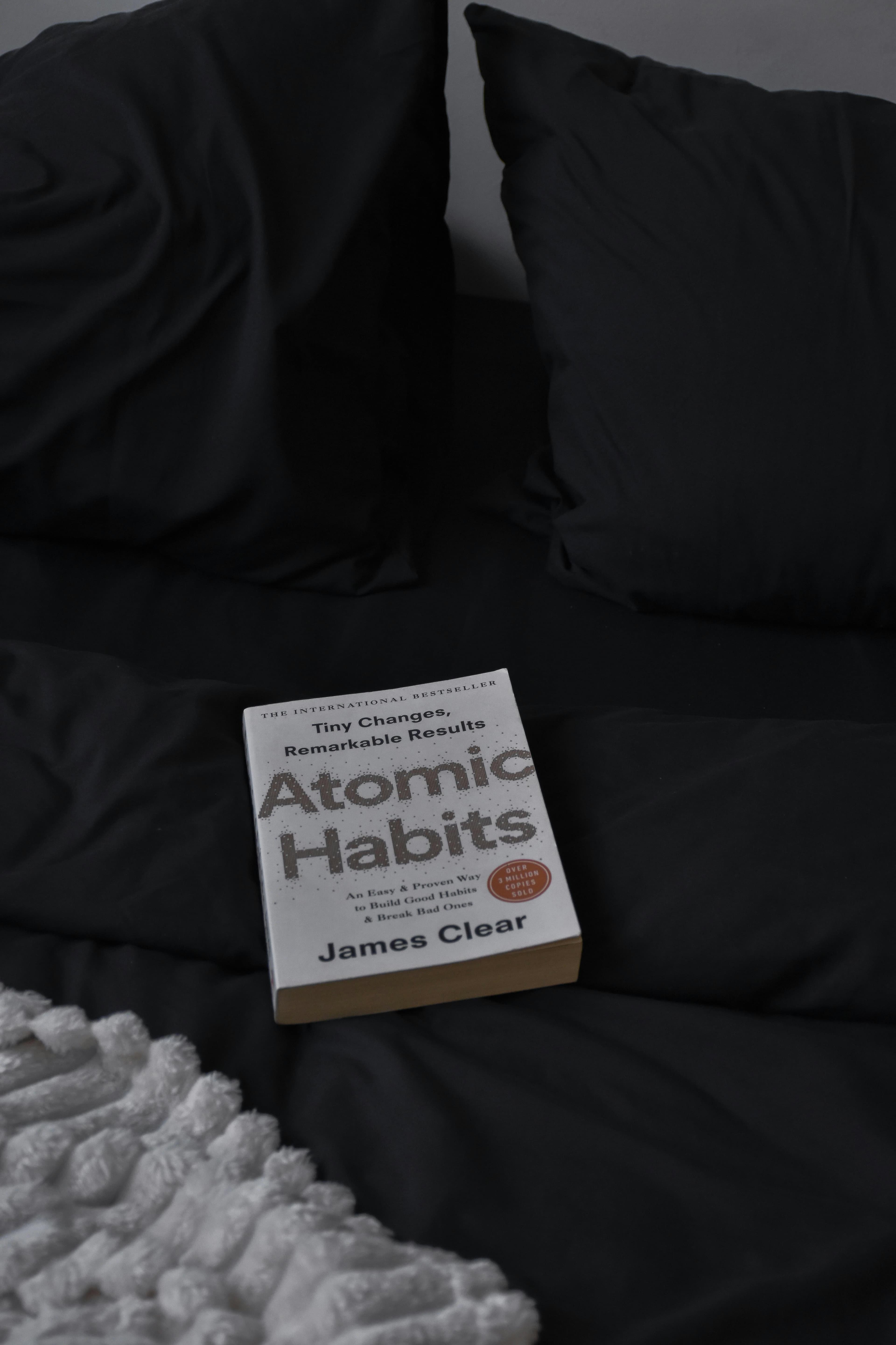Atomic Habits cover
